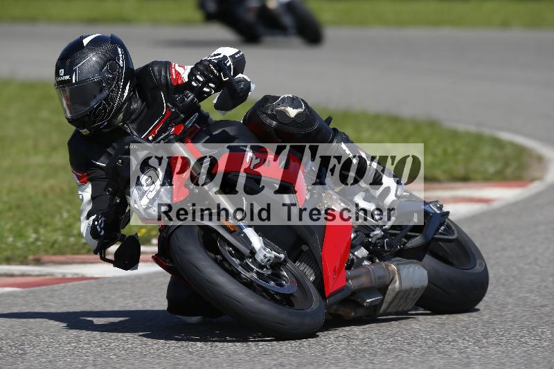 /Archiv-2024/29 12.06.2024 MOTO.CH Track Day ADR/Gruppe gelb/79